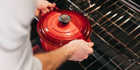Coronavirus : les kits pour cuisiner ont le vent en poupe chez les Millenials