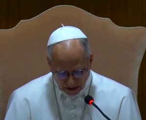 Pour le pape, l&rsquo;IA est la bombe atomique du XXIe siècle