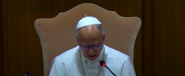 Pour le pape, l&rsquo;IA est la bombe atomique du XXIe siècle